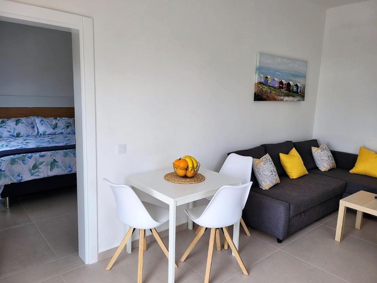 Apartamentos Falcon Tinajo Εξωτερικό φωτογραφία