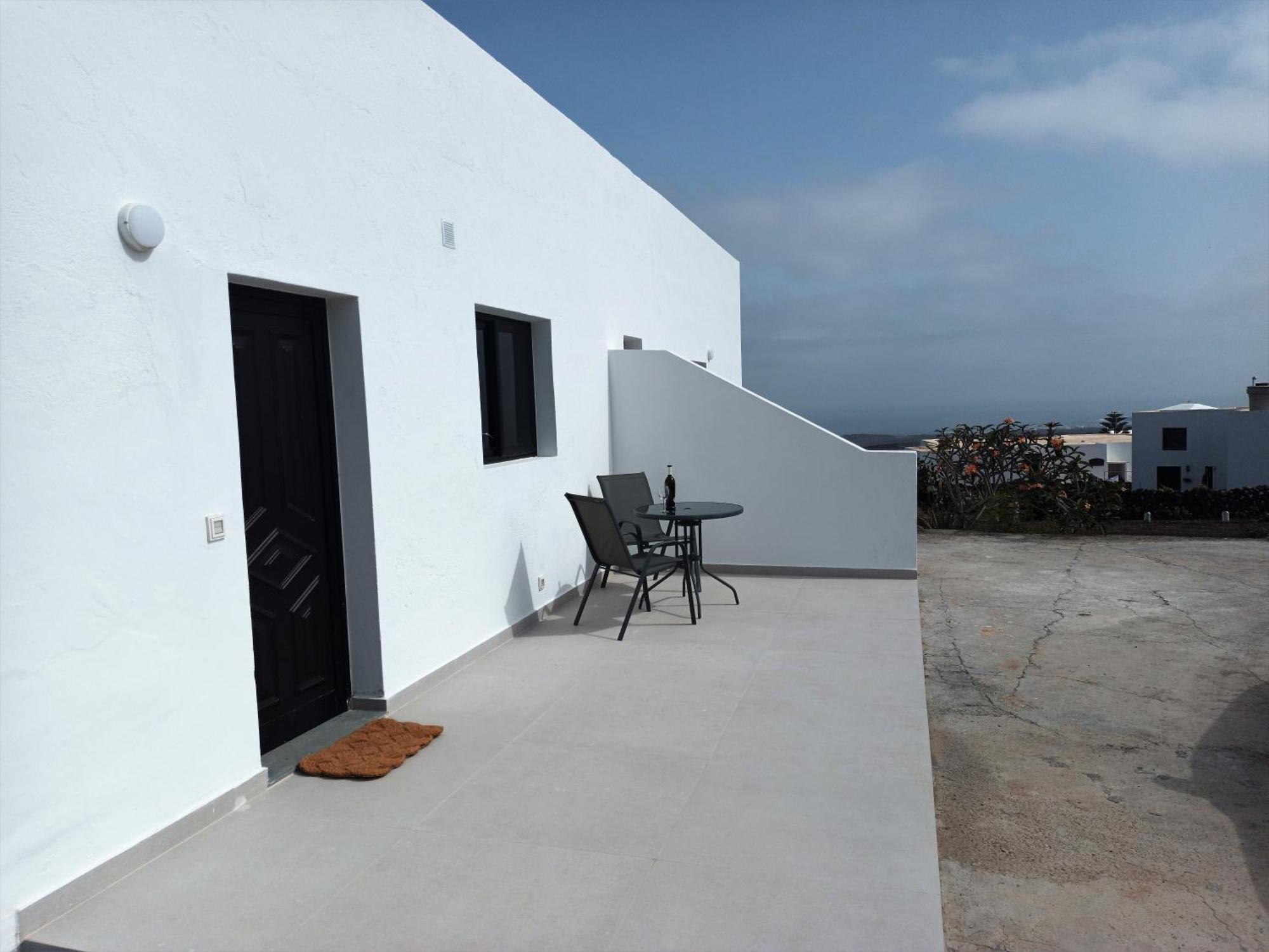 Apartamentos Falcon Tinajo Εξωτερικό φωτογραφία